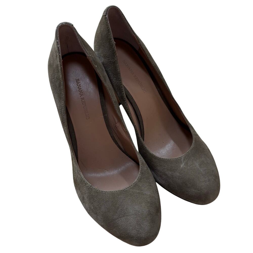 Banana Republic Khaki green suede high heel pumps career shoes US size 7M